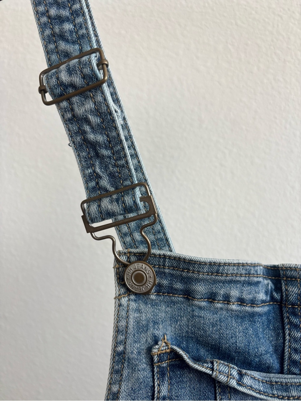 HH Jeans Light Wash Denim Overalls with Red Brand Tag - Picture 4 of 6